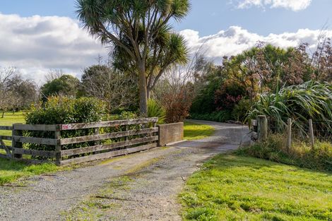 Photo of property in Gladstone Road, Gladstone, 5884
