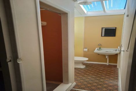 Photo of property in 5 Claremont Grove, Mount Victoria, Wellington, 6011