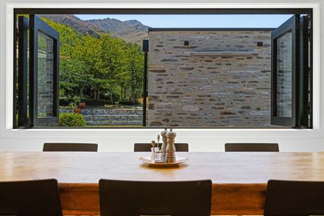 Photo of property in Butel Park, 15 Essex Avenue, Arrowtown, 9302