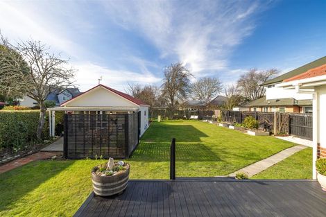 Photo of property in 80 Withells Road, Avonhead, Christchurch, 8042