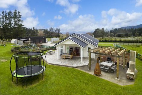 Photo of property in 420 Katherine Mansfield Drive, Blue Mountains, Upper Hutt, 5371