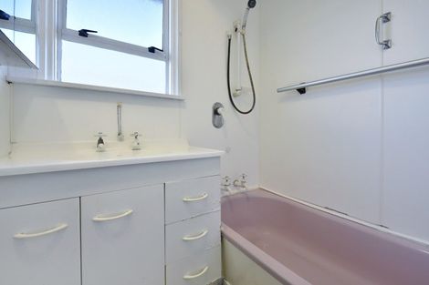 Photo of property in 14 Tennyson Crescent, Stoke, Nelson, 7011