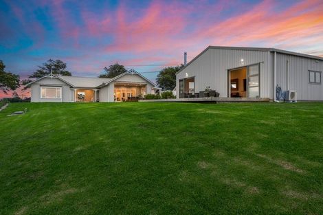 Photo of property in 21 Diamond Lane, Riverhead, 0793