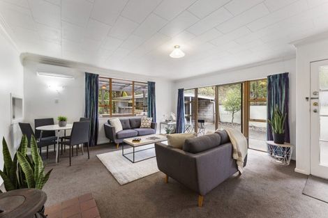 Photo of property in 2/110 Pinehaven Road, Pinehaven, Upper Hutt, 5019