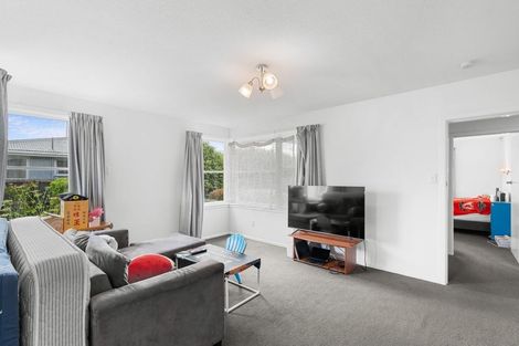 Photo of property in 37 Greendale Avenue, Avonhead, Christchurch, 8042