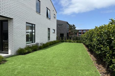 Photo of property in 4d Treasury Place, Onehunga, Auckland, 1061