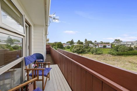 Photo of property in 3/9 Kelvin Place, Westown, New Plymouth, 4310