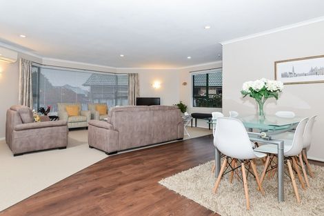 Photo of property in 13 Makepeace Place, Flagstaff, Hamilton, 3210