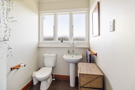 Photo of property in 8 Arowhenua Station Road, Kerrytown, Timaru, 7973