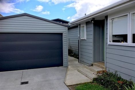 Photo of property in 34 Birdwood Avenue, Moturoa, New Plymouth, 4310