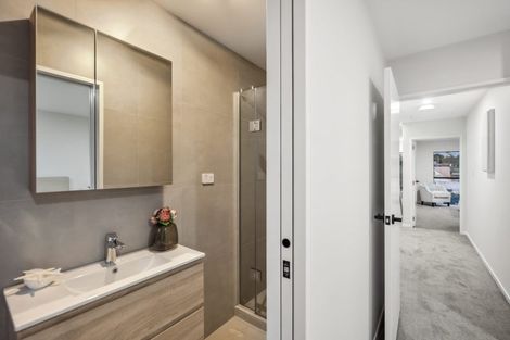 Photo of property in 2/1 Egremont Street, Belmont, Auckland, 0622