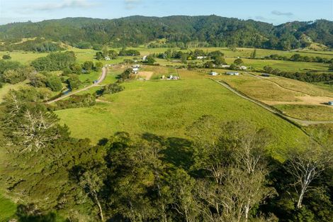 Photo of property in 21 Doel Road, Awanui, 0486