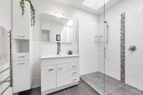 Photo of property in 3/60 Garden Road, Avalon, Lower Hutt, 5011