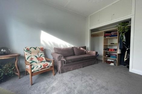 Photo of property in 25 Luxford Street, Berhampore, Wellington, 6023