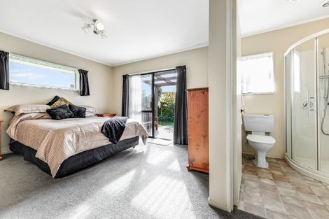 Photo of property in 6 Willowfield Place, Pukete, Hamilton, 3200