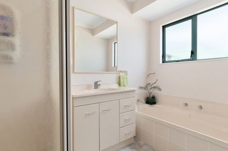 Photo of property in 63 Grantston Drive, Pyes Pa, Tauranga, 3112