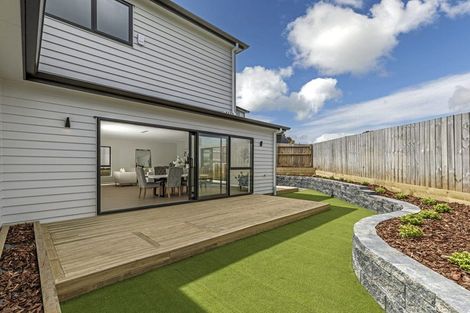 Photo of property in 15 Bela Vista Boulevard, Swanson, Auckland, 0614