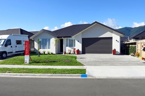 Photo of property in 15 Curtis Street, Stoke, Nelson, 7011