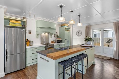 Photo of property in 3 Croydon Street, Woodend, 7610