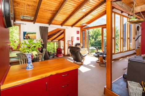 Photo of property in 189 Main Road, Allandale, Lyttelton, 8971