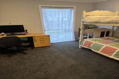 Photo of property in 6 Castletown Street, Wallaceville, Upper Hutt, 5018