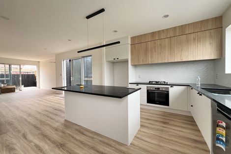 Photo of property in 7 Paretao Street, Massey, Auckland, 0614