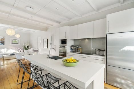 Photo of property in 4 Curzon Street, Onehunga, Auckland, 1061