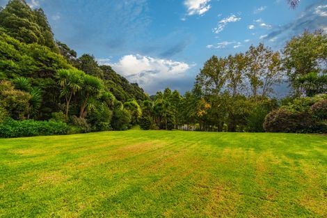 Photo of property in 26b Awhiorangi Promenade, Swanson, Auckland, 0816