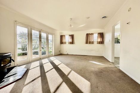 Photo of property in 5 Nield Road, Manurewa, Auckland, 2102