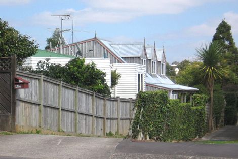 Photo of property in 1/40 Mahara Avenue, Birkenhead, Auckland, 0626