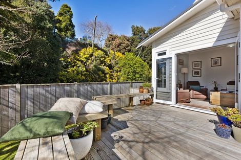 Photo of property in 3a Tupoki Street, Glen Avon, New Plymouth, 4312