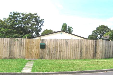 Photo of property in 2/8 Putney Place, Ranui, Auckland, 0612