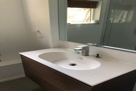 Photo of property in 40 Judkins Crescent, Cockle Bay, Auckland, 2014