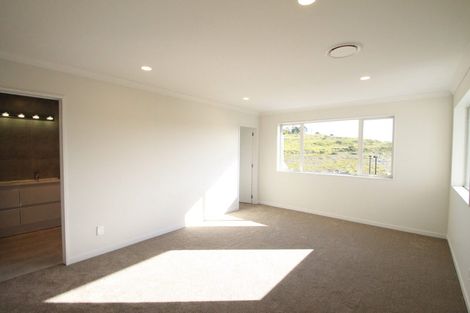 Photo of property in 13 Maka Terrace, Orewa, 0931