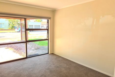 Photo of property in 11b Atkin Avenue, Mission Bay, Auckland, 1071