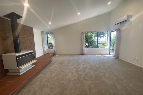 Photo of property in 237 Te Atatu Road, Te Atatu South, Auckland, 0610
