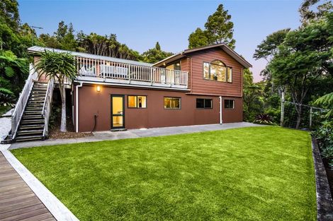 Photo of property in 87 Bethells Road, Waitakere, Henderson, 0782