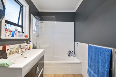 Photo of property in 5 Churchill Avenue, Feilding, 4702