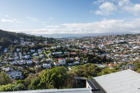 Photo of property in 12 Alanbrooke Place, Karori, Wellington, 6012