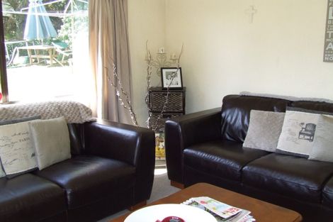 Photo of property in 38 Beaudine Avenue, Glenfield, Auckland, 0629