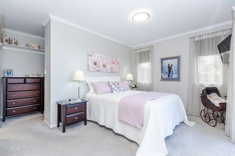 Photo of property in 16 Carlingford Rise, Dinsdale, Hamilton, 3204