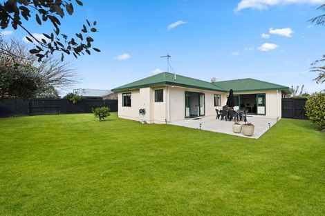 Photo of property in 27 Sarindah Place, Fairview Downs, Hamilton, 3214