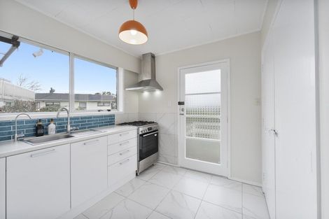 Photo of property in 2/27 Spence Road, Henderson, Auckland, 0612