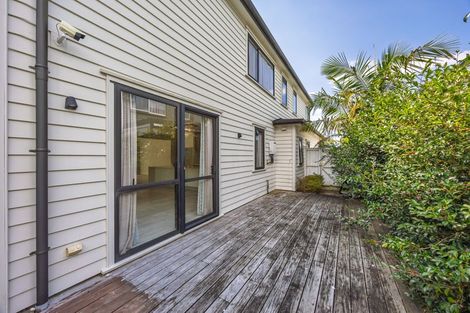 Photo of property in 42 Headland Drive, Long Bay, Auckland, 0630