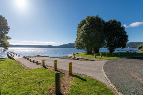 Photo of property in 32 Aoturoa Avenue, Rotoiti Forest, Rotorua, 3074