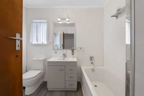 Photo of property in 65 Conway Road, Eltham, 4322