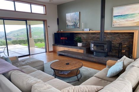 Photo of property in 55 Scarlys Way, Okitu, Gisborne, 4010