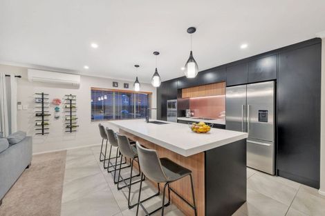 Photo of property in 2 Cottesmore Place, Huntington Park, Auckland, 2013