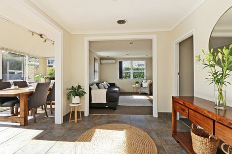 Photo of property in 30 Skerrett Crescent, Tamatea, Napier, 4112