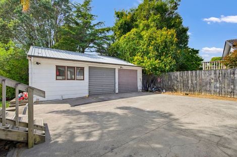 Photo of property in 9 Panzic Place, Glen Eden, Auckland, 0602